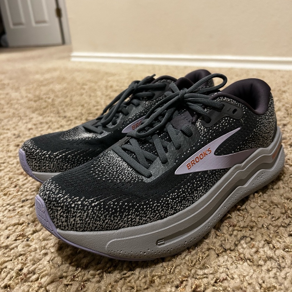 Brooks Ghost Max 2